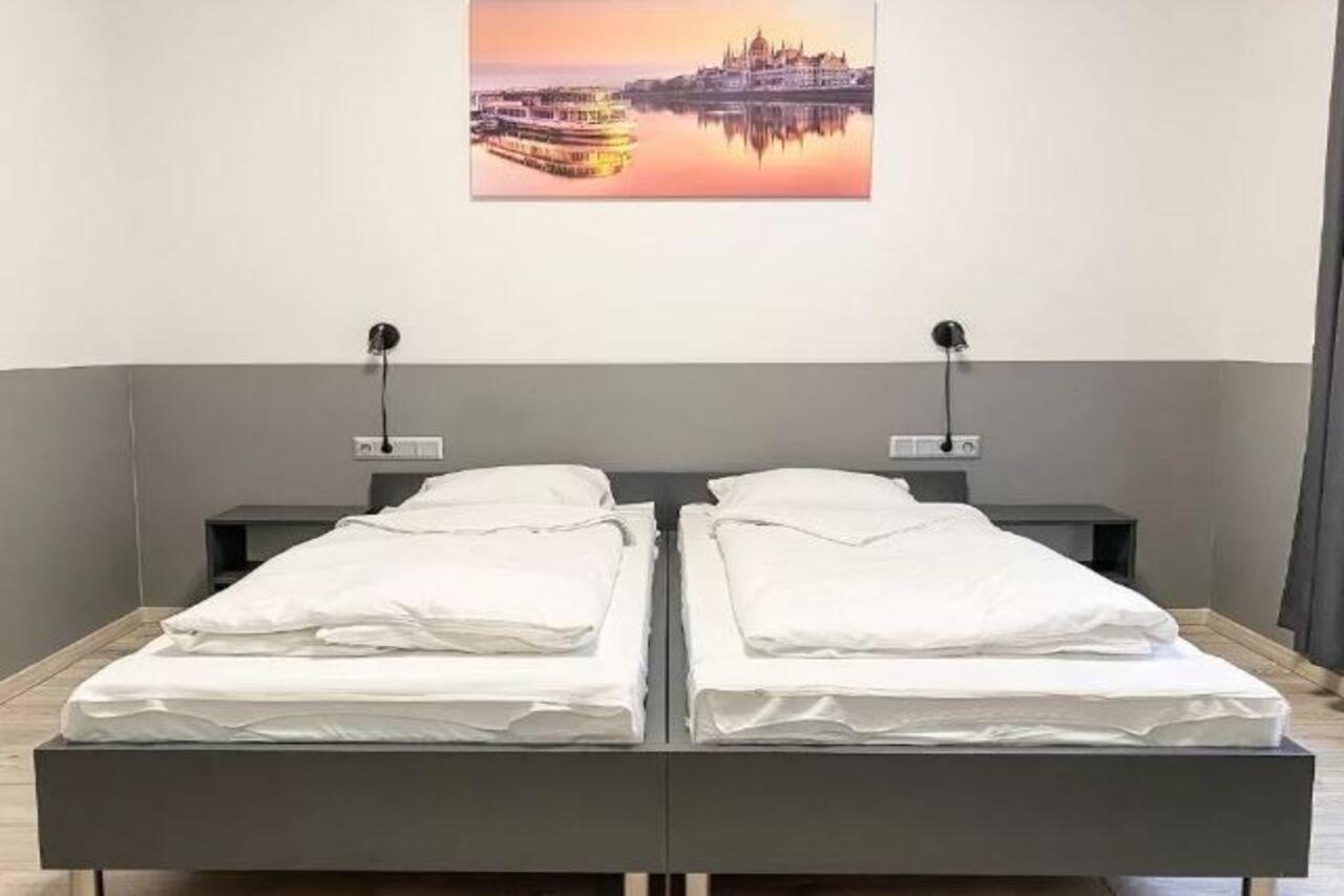 Bed and Breakfast Dominik Panzio Budapest Exterior foto