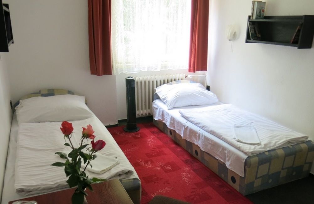 Bed and Breakfast Dominik Panzio Budapest Exterior foto